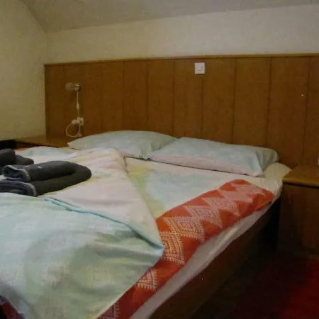 I&r 153 Terme Catez *
