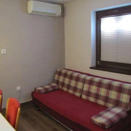 I&r 153 Terme Catez * كاتيز أوب سافي